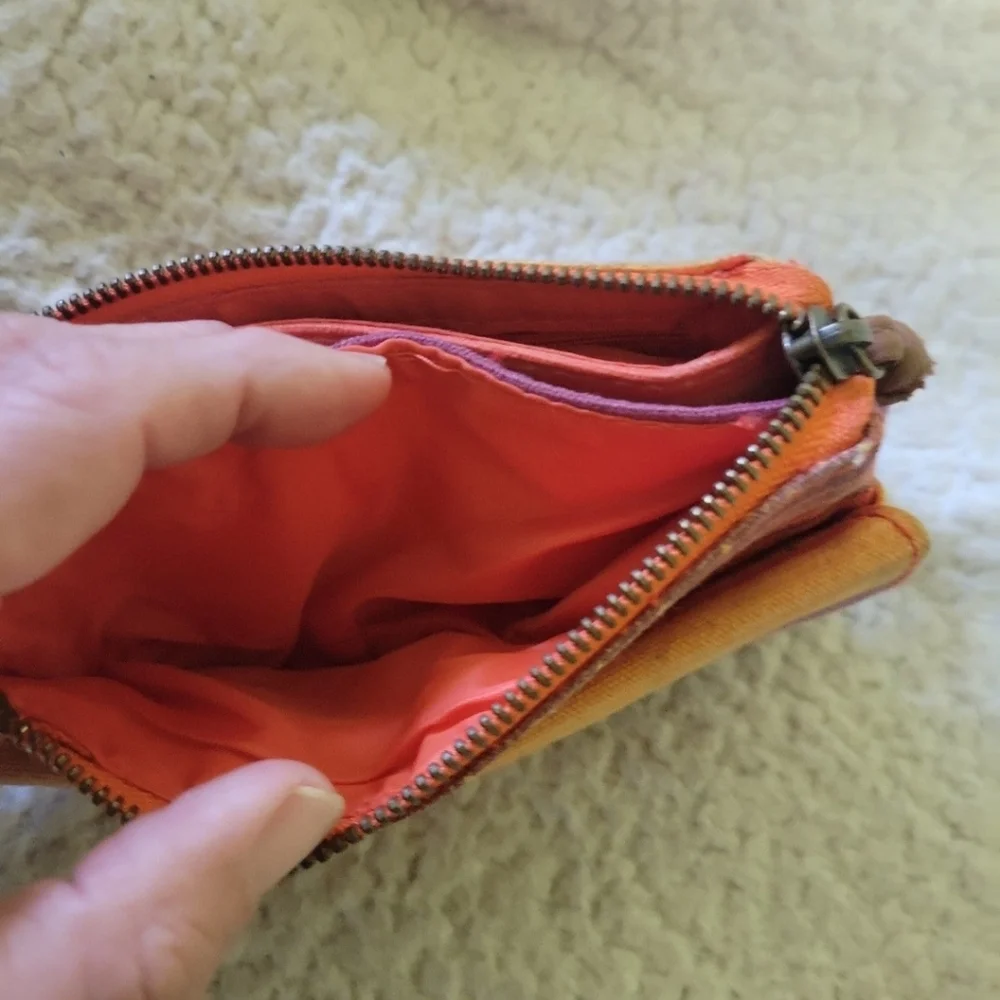 Wristlet - Picture 5 of 7